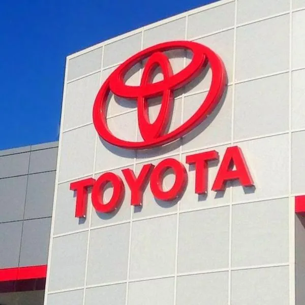 Toyota anunció que tiene grave problema con sus carros y anunció el cierre de una de sus fábricas en Japón por haber violado las pruebas de seguridad. 