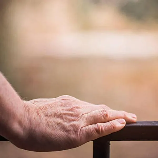 Mujer de 85 años está perdida desde el pasado 7 de diciembre cuando sacó de su vivienda en la localidad de Usme sus pertenecías personales.