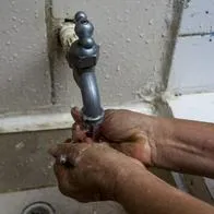 Habitantes de La Unión están sin agua por un daño en el tanque de abastecimiento.