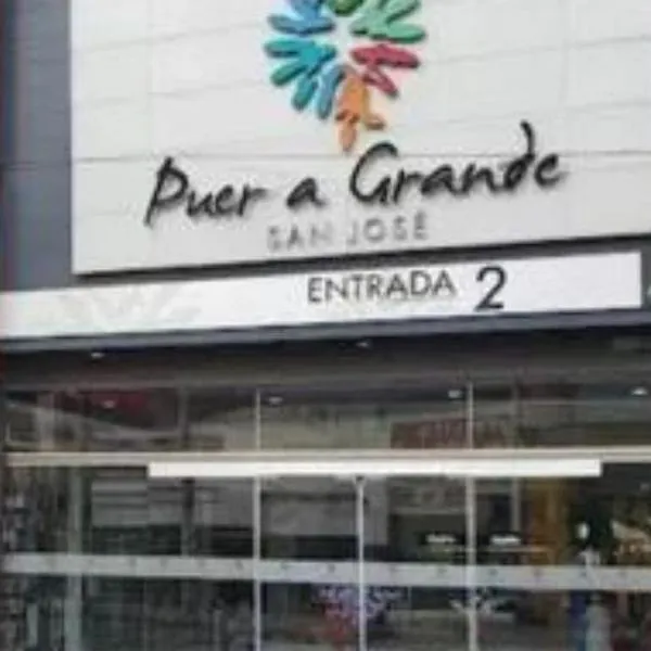Dian cerró locales de Éxito y Jumbo en Bogotá y además selló más de 300 locales ubicados en San Andresito por problema con factura electrónica.