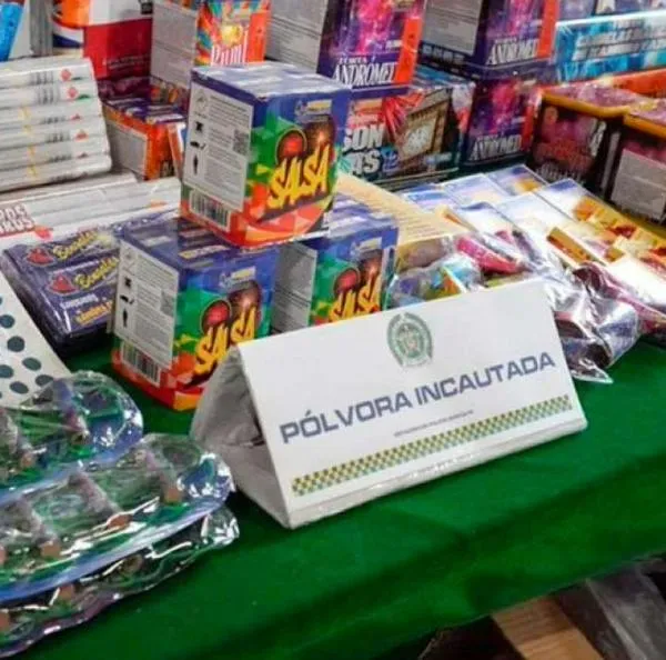 Lanzan advertencia a comerciantes que venden pólvora en Bogotá para fin de año de 2023: multa supera el medio millón de pesos.