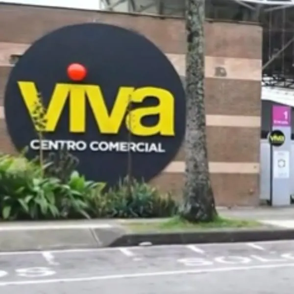 En la madrugada de este jueves 28 de diciembre se registró una balacera en el centro comercial Viva de Villavicencio. Hay tres muertos y un herido 