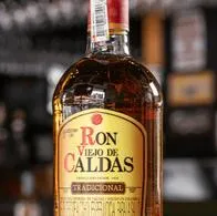 Ron Viejo de Caldas, de la Industria de Licores de Caldas, tiene medida cautelar por la FLA que la acusa de fraudulenta
