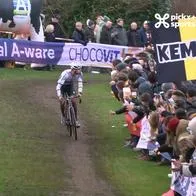 Mathieu van der Poel, a propósito del momento en el que escupe a personas que le tiraron cerveza en Mundial ciclocrós