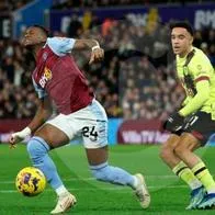 Jhon Jáder Durán volvió a ser el salvador en la victoria del Aston Villa en la Liga Premier