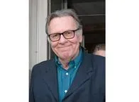 Muere el británico Tom Wilkinson, actor de “El gran hotel Budapest”