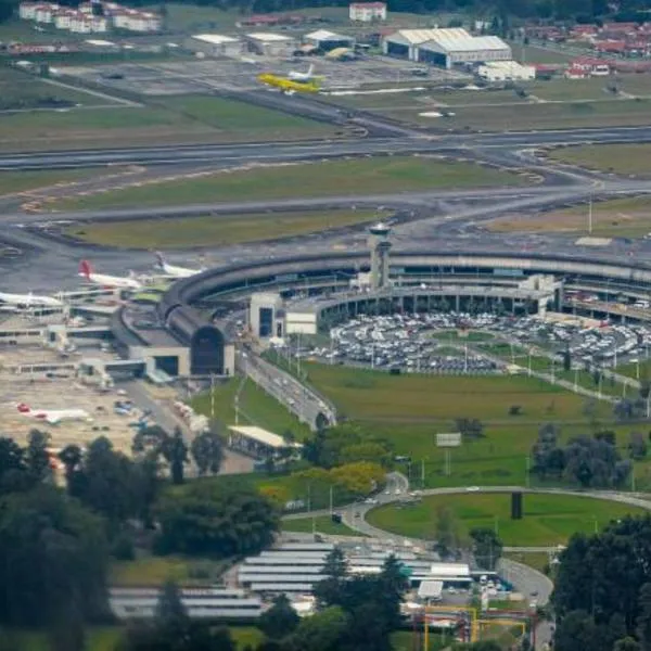 Aeropuerto de Antioquia está cerrado hoy 31 de diciembre; viajeros, aburridos