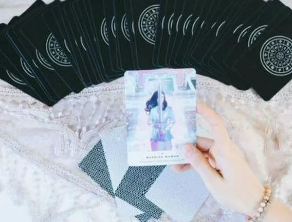 Tarot de Mavé online: así le irá en el dinero, el amor y la salud esta semana