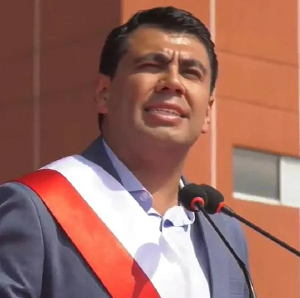 Nuevo alcalde de Soacha, Julián Sánchez Perico, se posesionó y firmó decreto de entrada: de qué se trata