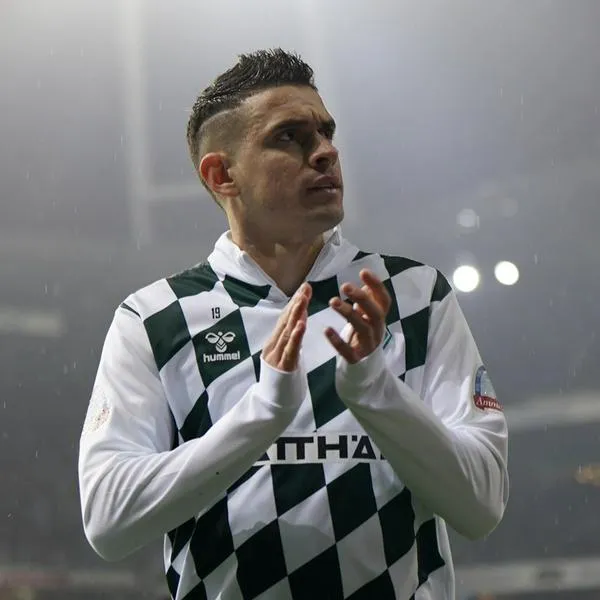 Rafael Santos Borré seguirá jugando con el Werder Bremen de Alemania.
