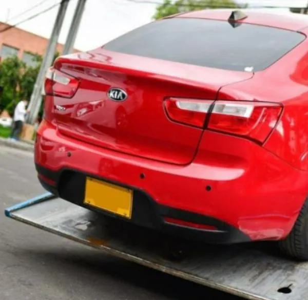 Así quedaron los precios de los servicios de grúas y patios para los conductores en Colombia, luego del alza al salario mínimo.