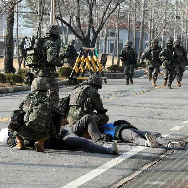 Imagen ilustrativa de un simulacro de ataque con misiles en Corea del Sur.