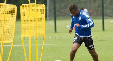 Andrés 'Manga' Escobar jugará en el fútbol de Argentina.