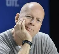 Hija de Bruce Willis compartió una foto de su padre, el cual sufre demencia