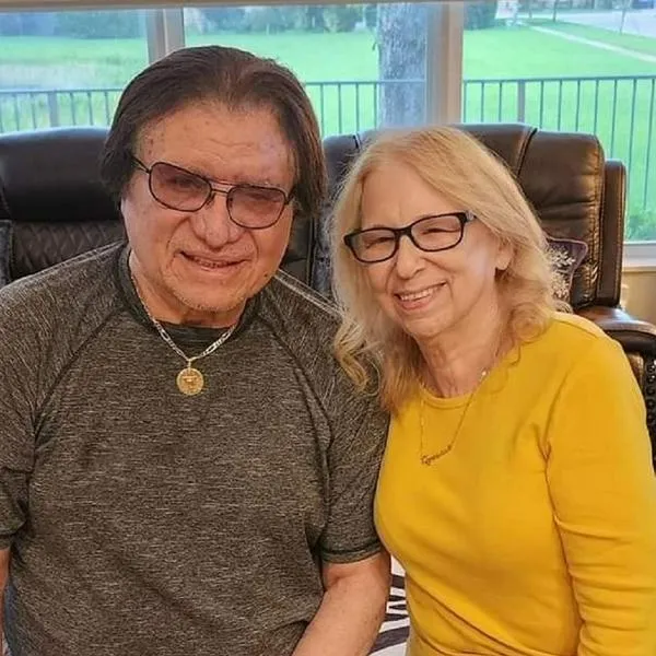 Bobby Cruz y su esposa, que murió 