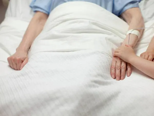 Hombre de 77 años murió luego de permanecer hospitalizado 1 semana