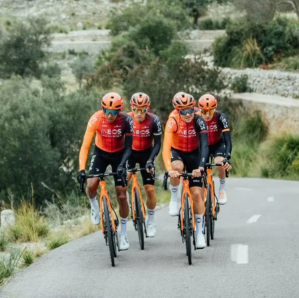 Egan Bernal no sería capo en el Tour de Francia, pero sí en la Vuelta a España. 