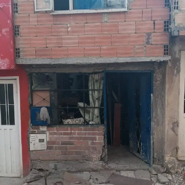 Viviendas afectadas por explosión de una granada en Usme, sur de Bogotá, el 10 de enero de 2024.