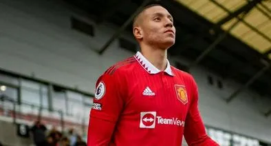 Mateo Mejía, en nota de que el colombiano en Manchester United será refuerzo de Sevilla en España y quién es él