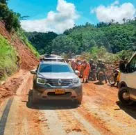 Invías habilito paso en carril en vía Medellín-Quibdó, sitio de la tragedia