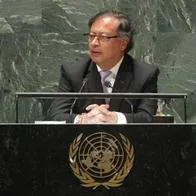 Foto de Gustavo Petro por su viaje a Davos, Suiza, y encuentro con el papa Francisco