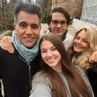 Hija de Carlos Calero, Sofía, compartió conmovedora foto de su abuela que murió