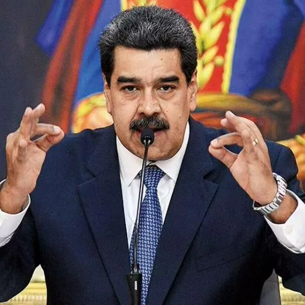 Nicolás Maduro asegura que desde Colombia planearon asesinarlo