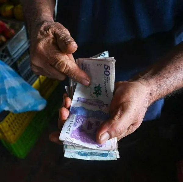 Tasa de interés, dólar e inflación seguirán cayendo, según Banco de República