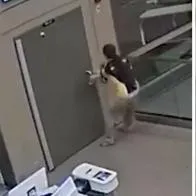 Video | Hombre muere al intentar colarse en un vuelo; encontraron su cuerpo en el motor