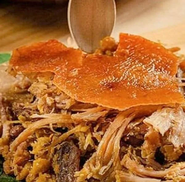 Taste Atlas, reconocido portal gastronómico, reconoció a la lechona colombiana como el mejor plato de carne de cerdo del mundo de 2023.