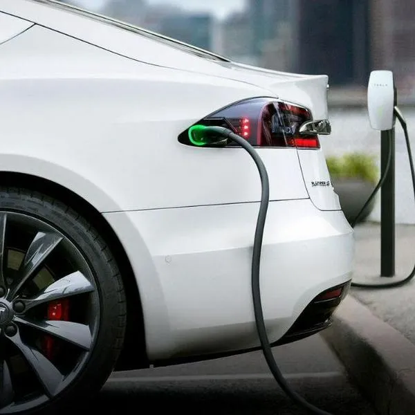 Los carros eléctricos de Tesla están presentando fallas por la ola de frío que azota a Estados Unidos por estos días.