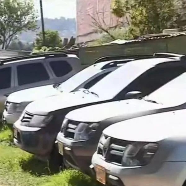 Camionetas estacionadas. De ese estilo atracaron 16 vehículos en Bogotá