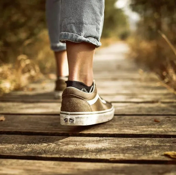 Caminar 22 minutos al día evitaría enfermedades y daría buena salud, según OMS