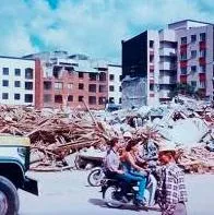 25 años del terremoto del Eje Cafetero.  En Armenia, la tragedia continúa.