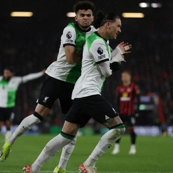Luis Díaz le ganó el duelo a Luis Sinisterra: Bournemouth 0-4 Liverpool, por Premier League