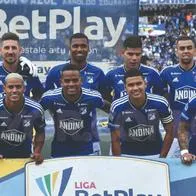 Camiseta de Millonarios 2024: venden réplica a las afueras de El Campín con error en el escudo, foto