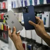 Foto de iPhone, en nota de cuáles son errores comunes que llevan a que se dañen y cómo influye Apple