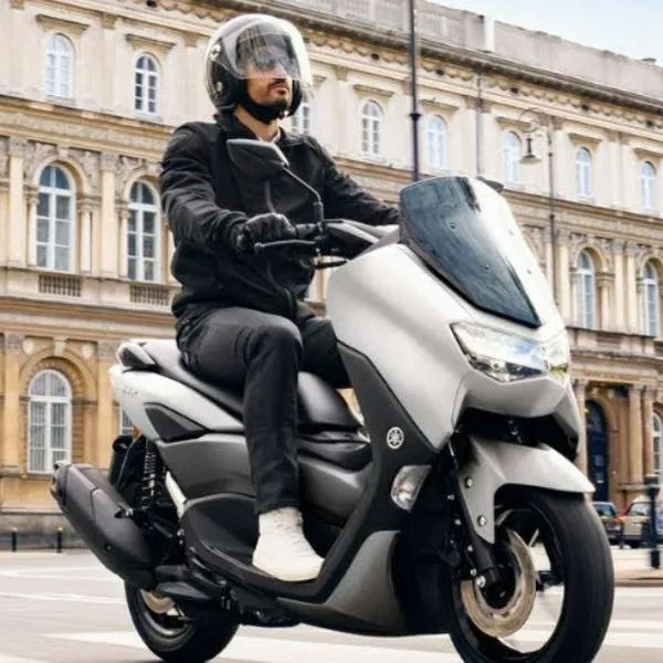 Las motos automáticas o semiautomáticas, conocidas como scooter, se venden mucho en Colombia y estas son las mejores de AKT, Yamaha y Auteco.