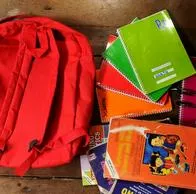 Una familia en Colombia gastaría entre 300.000 a 500.000 pesos en útiles escolares. 7 de cada 10 padres no hacen ahorro. 