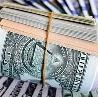 Con importante baja termina el dólar en Colombia este 24 de enero