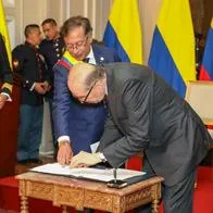 Gustavo Petro dijo que no lo quieren dejar gobernar, refiriéndose a la suspensión del canciller Álvaro Leyva por parte de la Procuraduría.