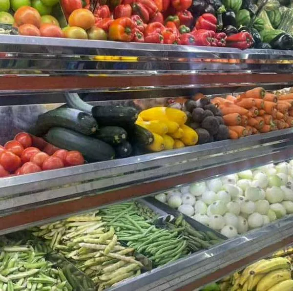 Revelan cuánto han subido de precios los alimentos en Colombia por el fenómeno de El Niño: así se mueven verduras, frutas en los corabastos del país.
