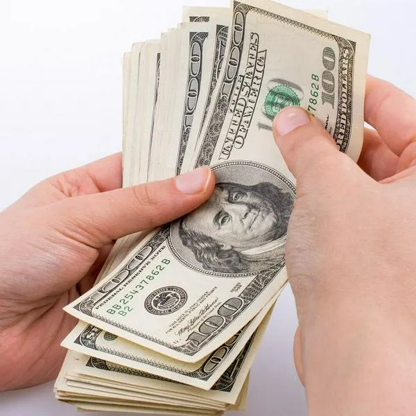 Noticias del dólar hoy: precio en Colombia cerro semana cayendo ha $3.938
