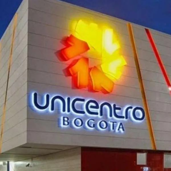 Foto de Unicentro, en nota de que ese lugar y Titán, entre centros comerciales de Bogotá con menos locales vacíos.