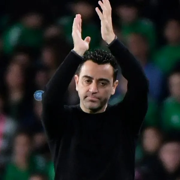 Xavi no aguantó goleada y anunció que dejará Barcelona; le puso fecha a su cargo