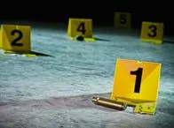 8 delincuentes dejaron un muerto y un herido intentando robarse una moto en el barrio Kennedy