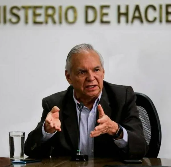 “Próximos ajustes en el precio de la gasolina serán de $10, $20 o $50”: ministro de Hacienda