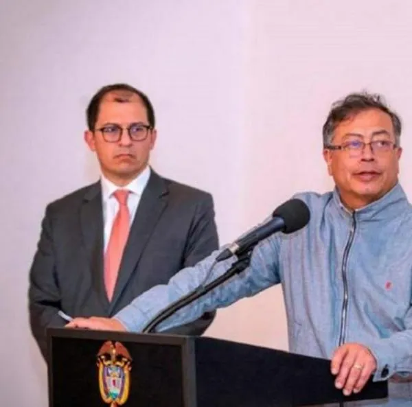 El fiscal Francisco Barbosa aseguró que el presidente Gustavo Petro le pidió cambiar a la vicefiscal Martha Mancera porque "le tiene miedo". 