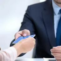 La Embajada de Estados Unidos en Colombia dio claves a colombianos para sacar la visa de turismo o B-2 en 2024, la más fácil de obtener.