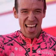 Foto de Rigoberto Urán, en nota de que el ciclista por negocio en Chía con Finca de Rigo le armó paseo a gente en Bogotá.